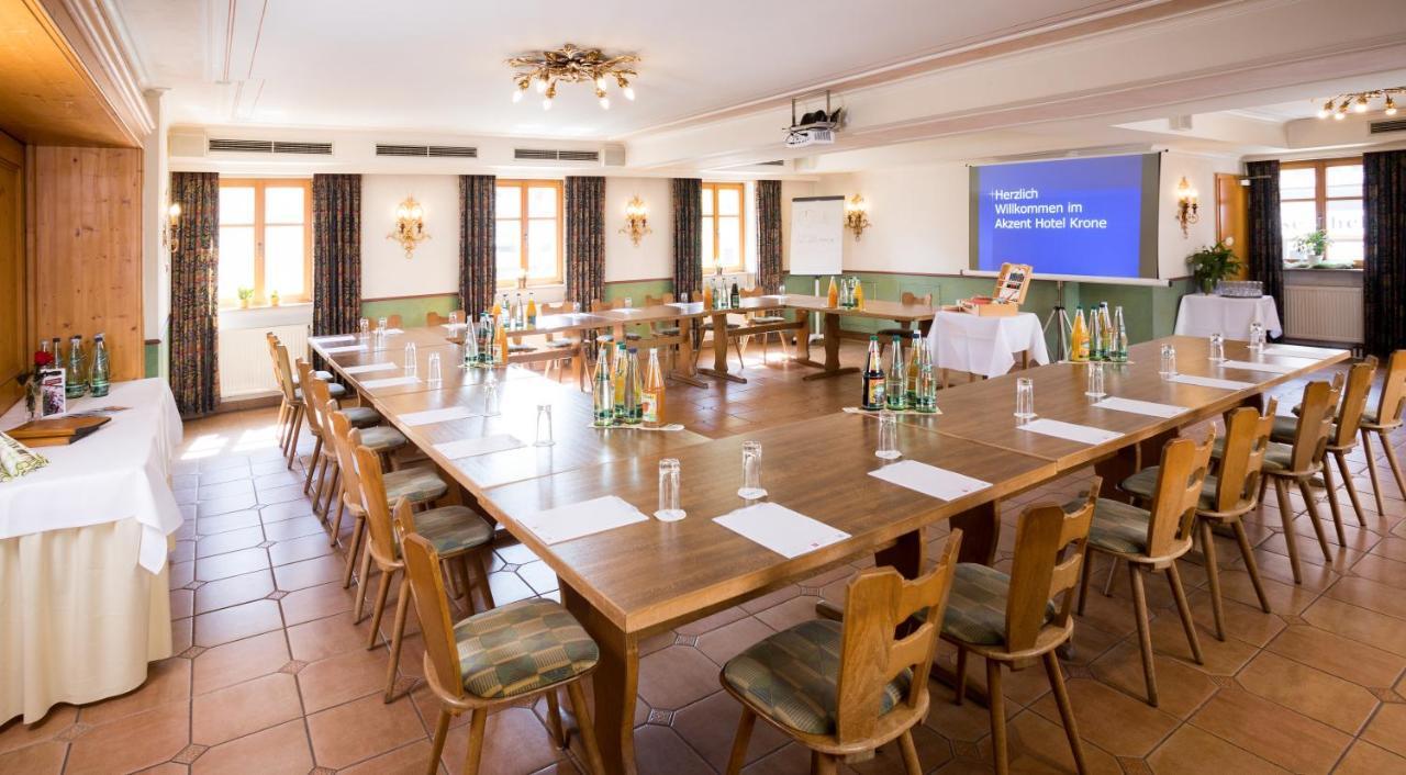 Akzent Hotel Krone Helmstadt エクステリア 写真