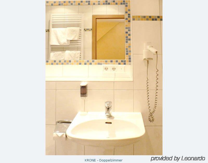 Akzent Hotel Krone Helmstadt エクステリア 写真