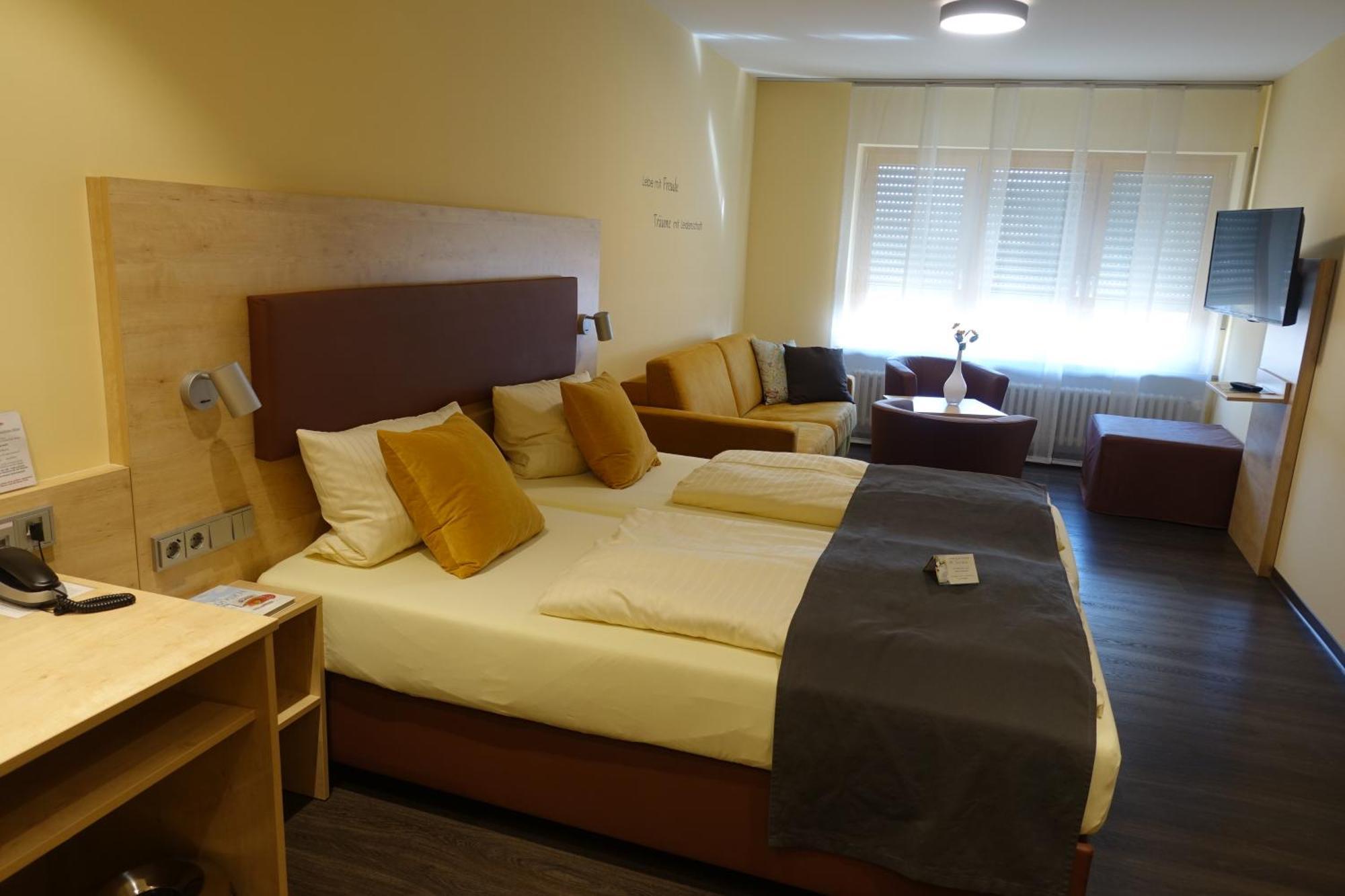 Akzent Hotel Krone Helmstadt 部屋 写真