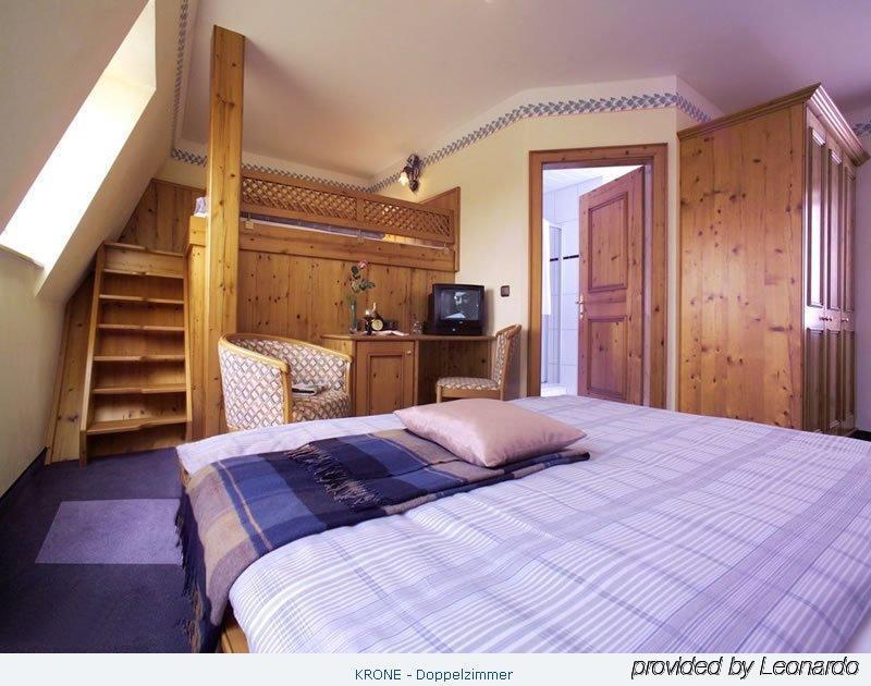 Akzent Hotel Krone Helmstadt エクステリア 写真