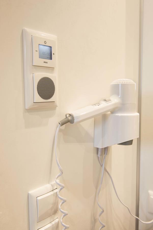 Akzent Hotel Krone Helmstadt エクステリア 写真
