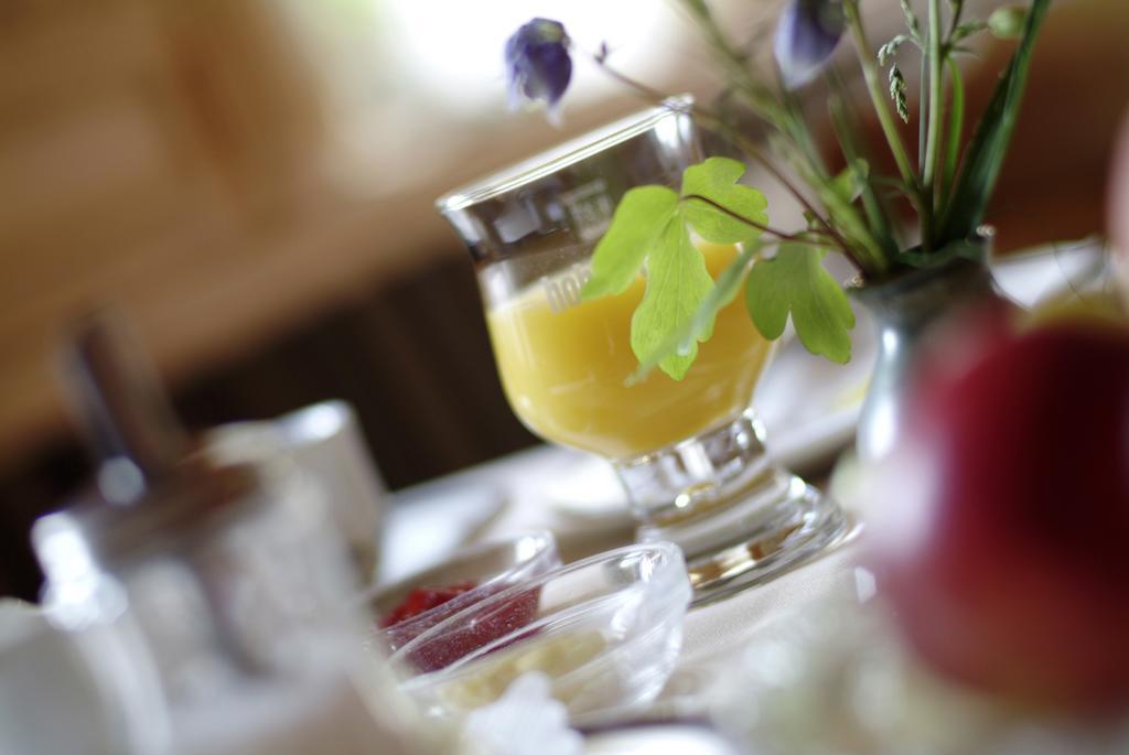 Akzent Hotel Krone Helmstadt エクステリア 写真