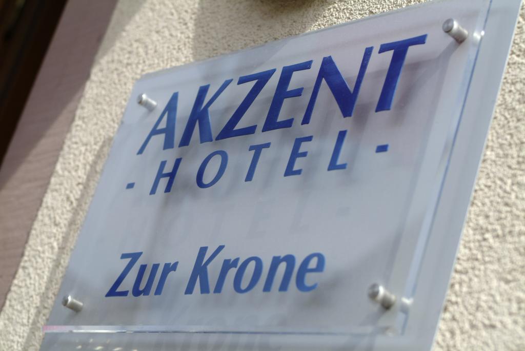 Akzent Hotel Krone Helmstadt エクステリア 写真
